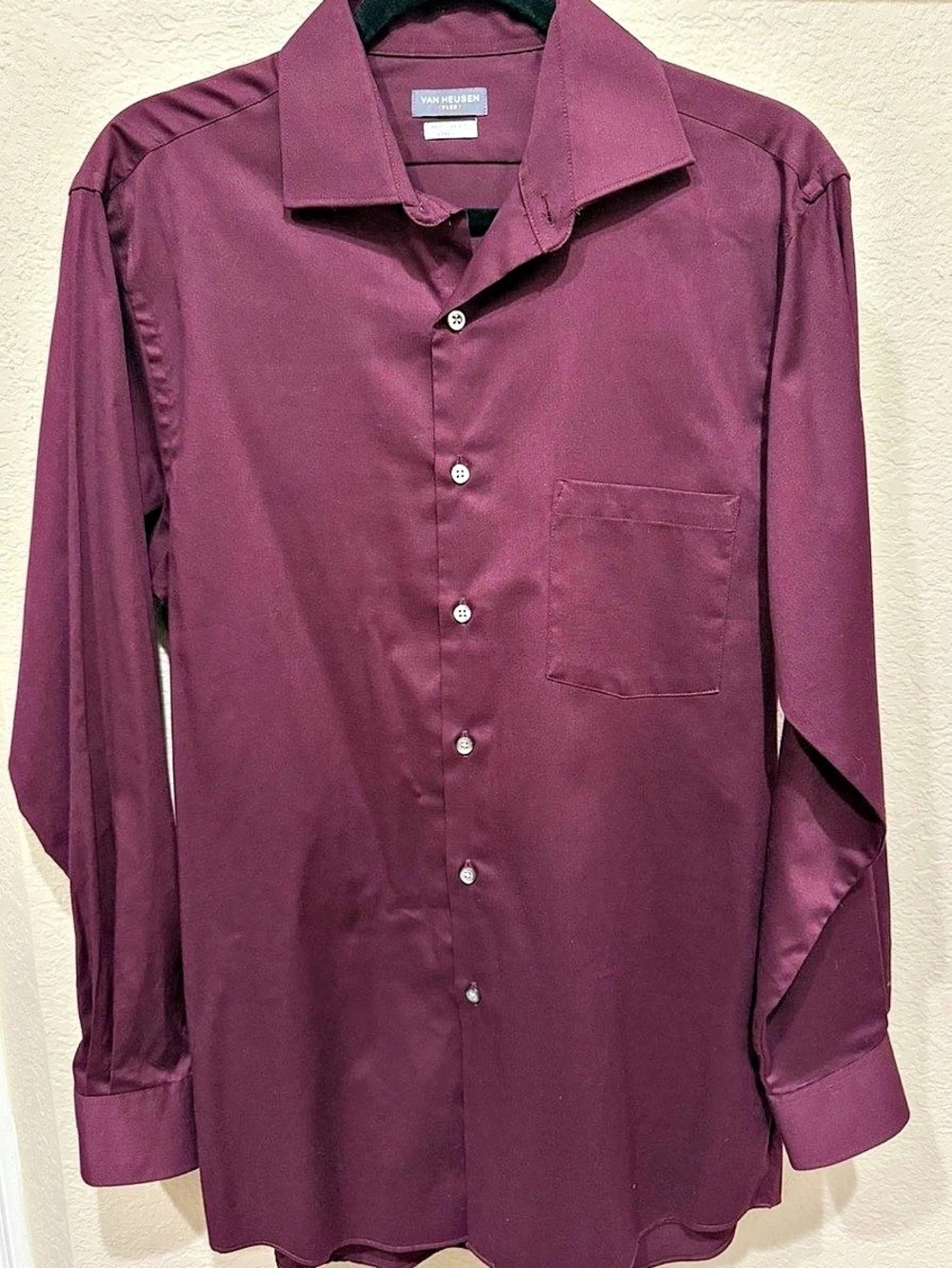 Van Heusen Flex Regular Fit Stretch Dress Shirt Men's Burgundy Medium